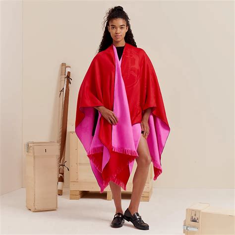 hermes libris poncho.